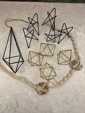 Set of Geometric Air Plant Holders - for those that love their plants 💚
